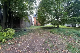 1031 E Washington St, New Castle, PA 16101 - Photo 13