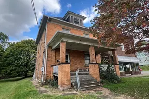 1031 E Washington St, New Castle, PA 16101 - Photo 3