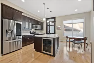 211 McLean Pl, Pittsburgh, PA 15217 - Photo 7