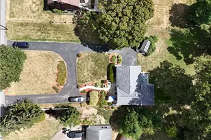 2745 Bethel Church Rd, Bethel Park, PA 15102 - Photo 23