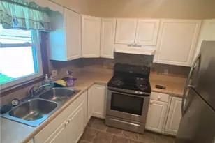 2189 Woodbine Dr, Hermitage, PA 16148 - Photo 5