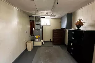 2239 Woodbine Dr, Hermitage, PA 16148 - Photo 7