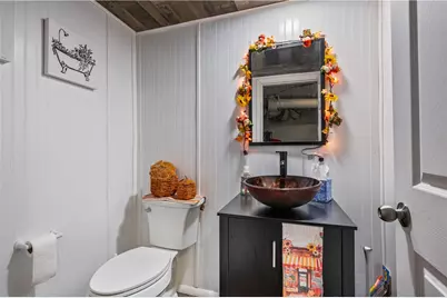 437 Montgomery Ave, Scott Township, PA 15017 - Photo 17