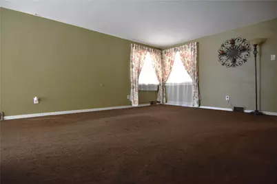 127 Marham Rd, Munhall, PA 15120 - Photo 7