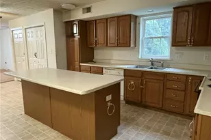 279 Linda Ave, South Union Township, PA 15401 - Photo 5