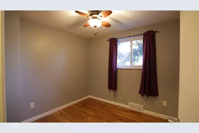 142 Xavier Dr, Pittsburgh, PA 15147 - Photo 13