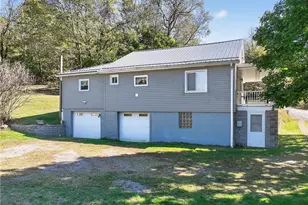 82 Phillips Rd, Hanover Township, PA 15021 - Photo 3