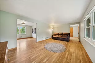 27 Buena Vista Dr, Delmont, PA 15626 - Photo 7