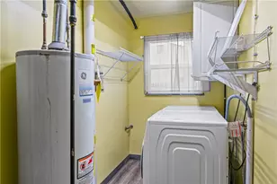 401 Rothey Dr, Elizabeth Twp/Boro, PA 15037 - Photo 15