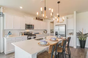 424 Barons Ct, Peters Township, PA 15367 - Photo 5