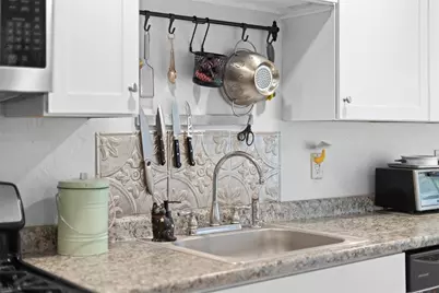 810 Georgia Ave, Pittsburgh, PA 15210 - Photo 17