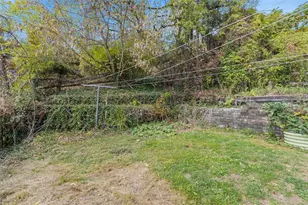 810 Georgia Ave, Pittsburgh, PA 15210 - Photo 29