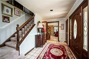 122 Farmington Pl, Hempfield Township, PA 15601 - Photo 9