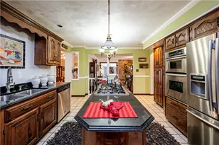 122 Farmington Pl, Hempfield Township, PA 15601 - Photo 13