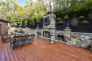 122 Farmington Pl, Hempfield Township, PA 15601 - Photo 3
