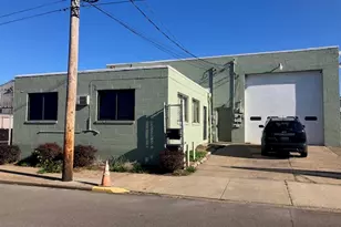 865 2nd Ave, Coraopolis, PA 15108 - Photo 1