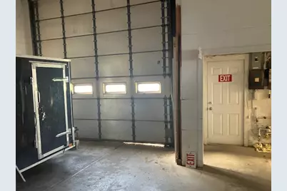 865 2nd Ave, Coraopolis, PA 15108 - Photo 11