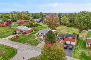 203 Burch Dr, Moon/Crescent Twp, PA 15108 - Photo 45