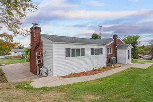 203 Burch Dr, Moon/Crescent Twp, PA 15108 - Photo 41