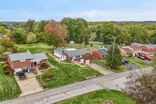 203 Burch Dr, Moon/Crescent Twp, PA 15108 - Photo 43