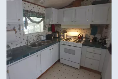 137 Brook Ln, Middlesex Township, PA 16059 - Photo 7