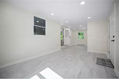 470 Burrell Hill Cir, Penn Twp, PA 15675 - Photo 5