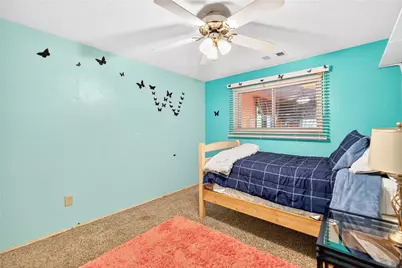 332 Holiday Park Dr, Pittsburgh, PA 15239 - Photo 19