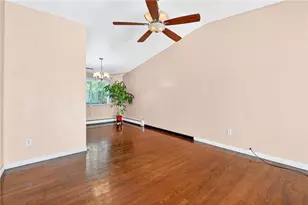 332 Holiday Park Dr, Pittsburgh, PA 15239 - Photo 5