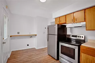 1025 Lynn Ave, Turtle Creek, PA 15145 - Photo 9