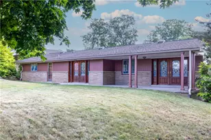 138 Green Dr, Pittsburgh, PA 15236 - Photo 27