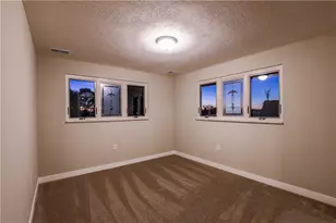 138 Green Dr, Pittsburgh, PA 15236 - Photo 21