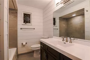 138 Green Dr, Pittsburgh, PA 15236 - Photo 17