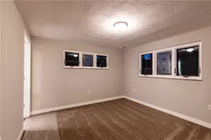 138 Green Dr, Pittsburgh, PA 15236 - Photo 23