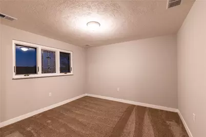 138 Green Dr, Pittsburgh, PA 15236 - Photo 19