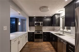 138 Green Dr, Pittsburgh, PA 15236 - Photo 9