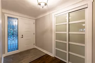 138 Green Dr, Pittsburgh, PA 15236 - Photo 3