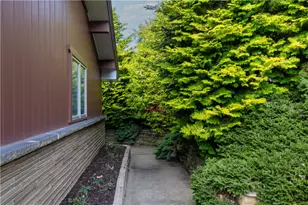 138 Green Dr, Pittsburgh, PA 15236 - Photo 31