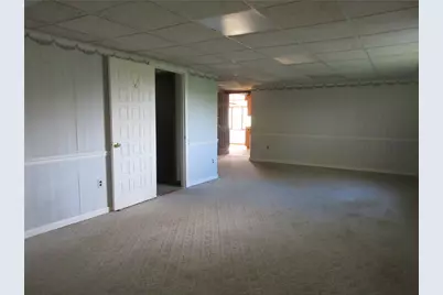 35 Pleasant Valley Rd, Buffalo Township, PA 15323 - Photo 13