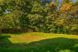 907 Valleyview Dr, McKeesport, PA 15034 - Photo 7