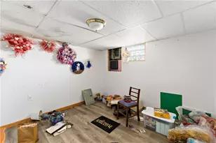 221 Center Ave, Oakdale, PA 15071 - Photo 21