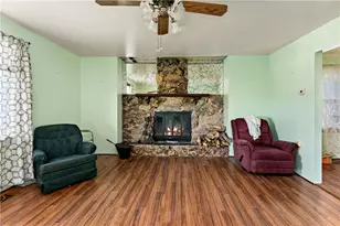 221 Center Ave, Oakdale, PA 15071 - Photo 5