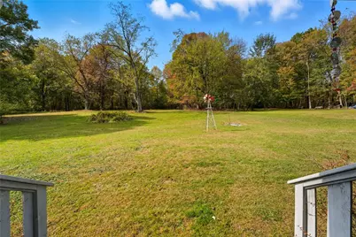 2060 Parkdale Avenue, Hermitage, PA 16148 - Photo 9