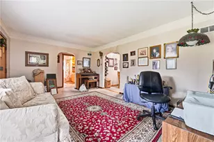 2060 Parkdale Ave, Hermitage, PA 16148 - Photo 11