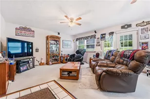 2060 Parkdale Ave, Hermitage, PA 16148 - Photo 13