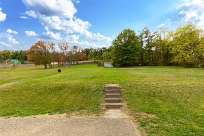 274 Lakeview Dr, South Strabane, PA 15301 - Photo 7