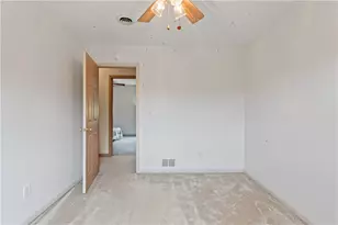 274 Lakeview Dr, South Strabane, PA 15301 - Photo 33