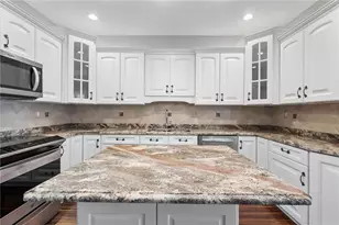 110 Aspen Ln, Seven Fields Boro, PA 16046 - Photo 15