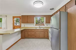 408 Pittsburgh St, Derry Township, PA 15671 - Photo 17