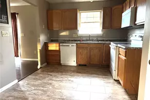 713 Gardner Stop Rd, Shenango Township, PA 16101 - Photo 3