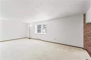 133 Tory Rd, Moon-Crescent Township, PA 15108 - Photo 15